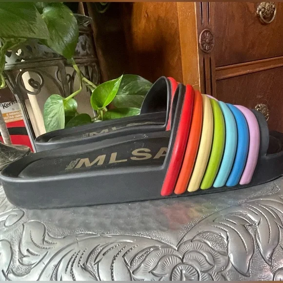 MLSA Melissa rainbow 🌈 slides super heavy duty. Made in Brazil - Picture 2 of 6
